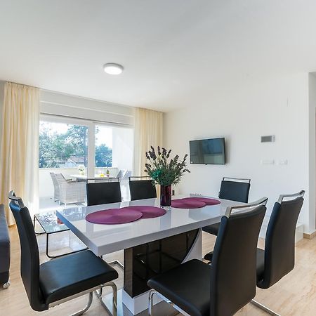 Apartments Corkovic Vir Zewnętrze zdjęcie